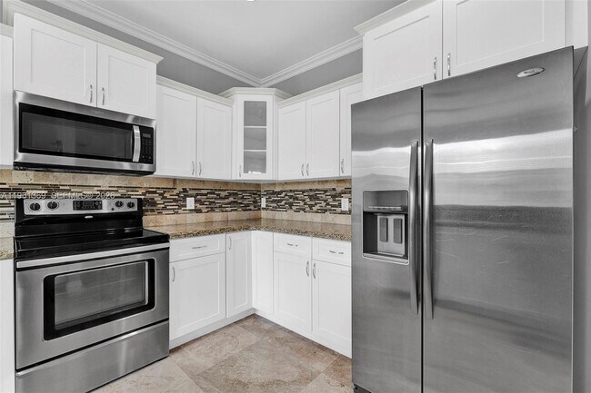 Building Photo - 1518 Maple Dr