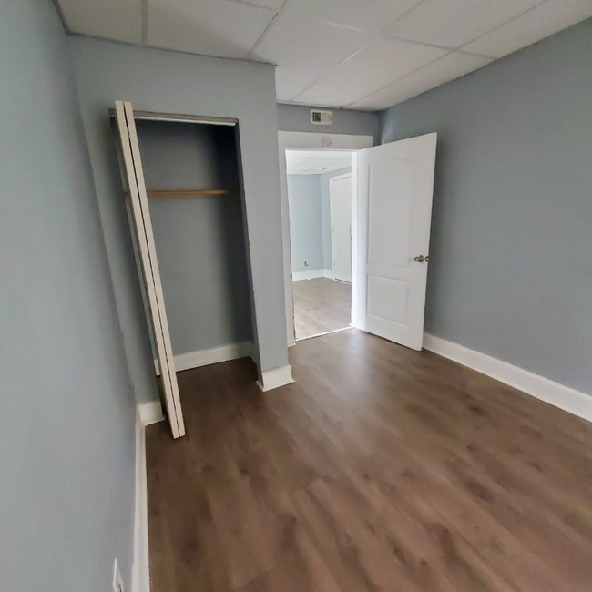 Building Photo - 1506 Eaverson St
