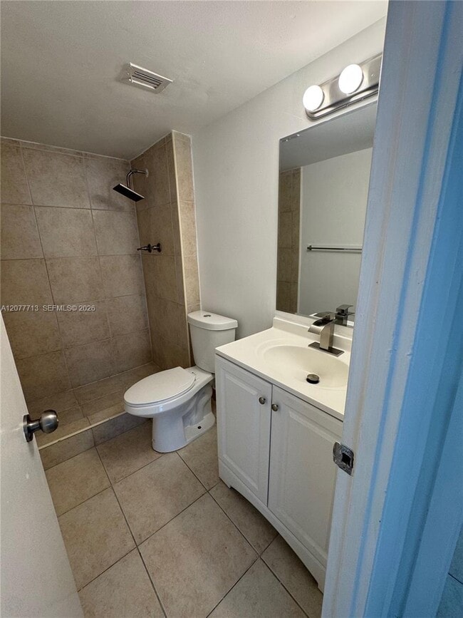Building Photo - 488 NW 165th St