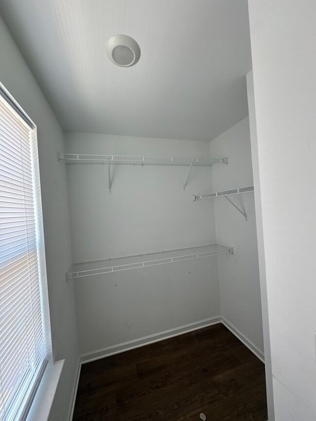 Building Photo - Lovely Columbia Townhome Coming soon