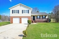 Building Photo - 514 Trinity Tr