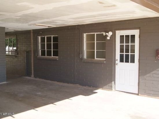 Building Photo - 530 N Drew St W