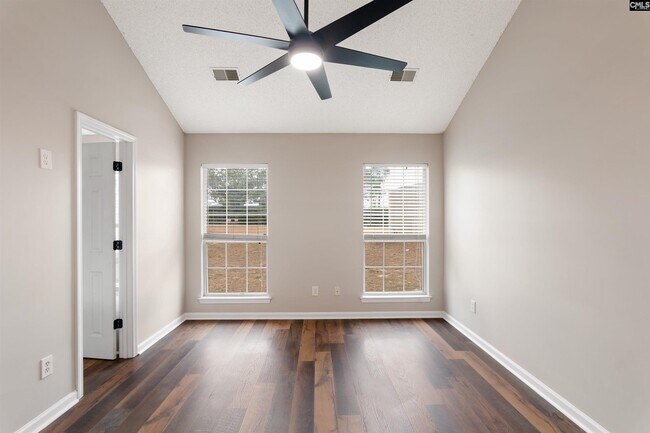 Building Photo - 313 Rolling Knoll Dr