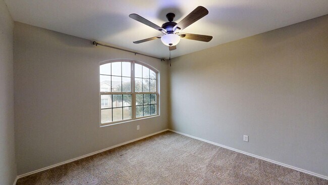Building Photo - 2915 Thunder Gulch