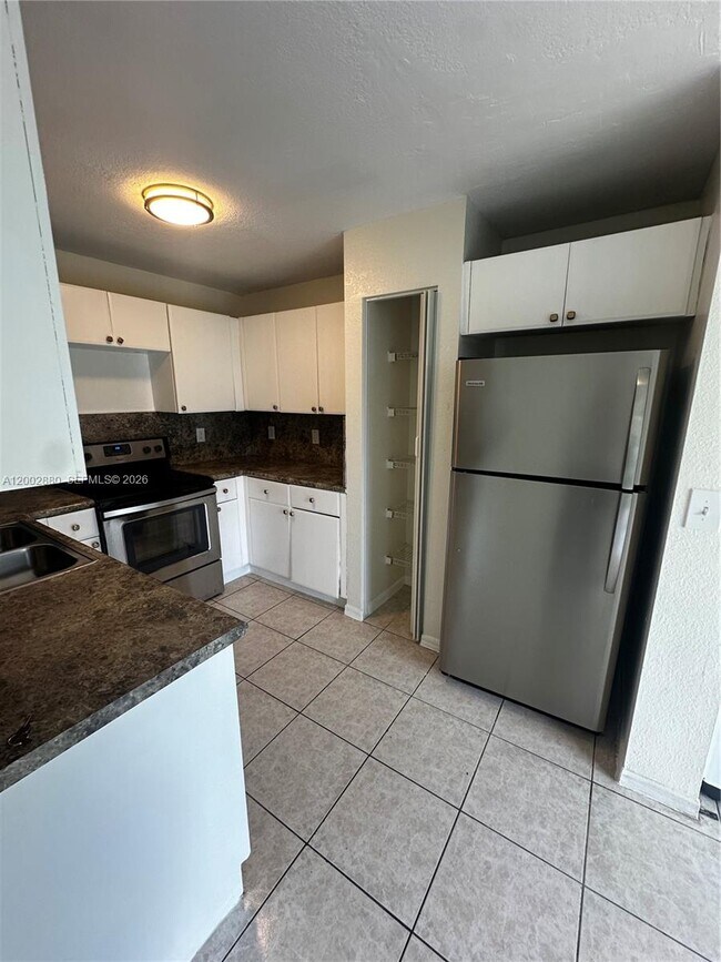 Building Photo - 26323 SW 135th Pl