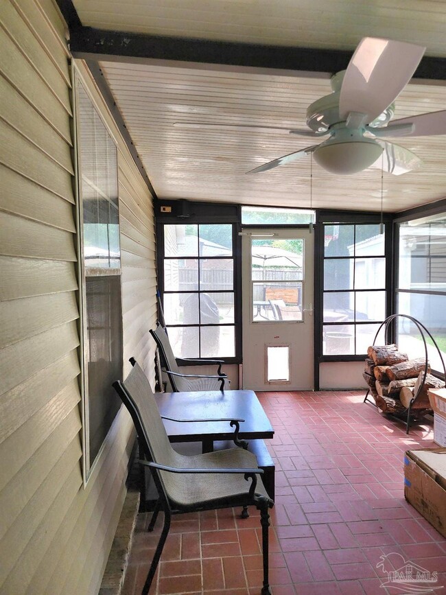 Building Photo - 4525 Baybrook Dr
