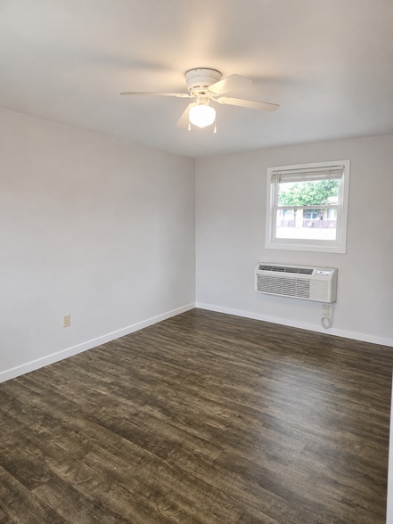 Interior Photo - Rapids Studio Apartments