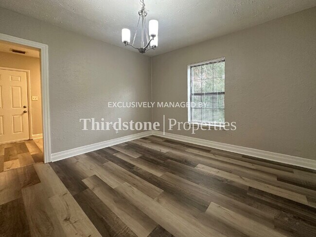 Building Photo - 7827 Mattox Ave
