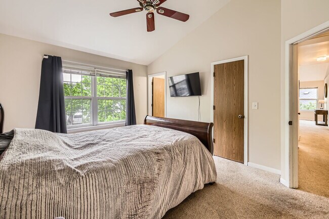 Building Photo - 1410 Leeward Ct