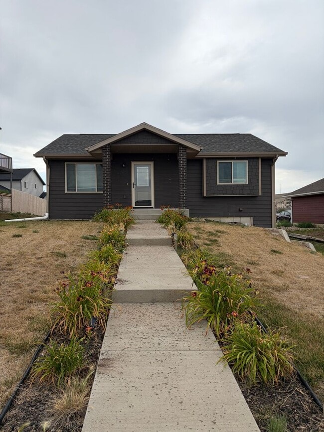 Building Photo - Modern 3-Bedroom Gem with Spacious Basement and Fenced Yard in Box Elder