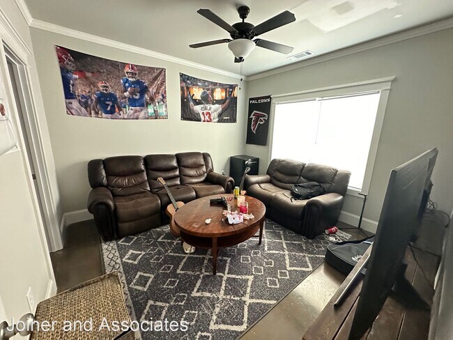 Building Photo - 4 br, 4 bath House - 954 MLK Parkway