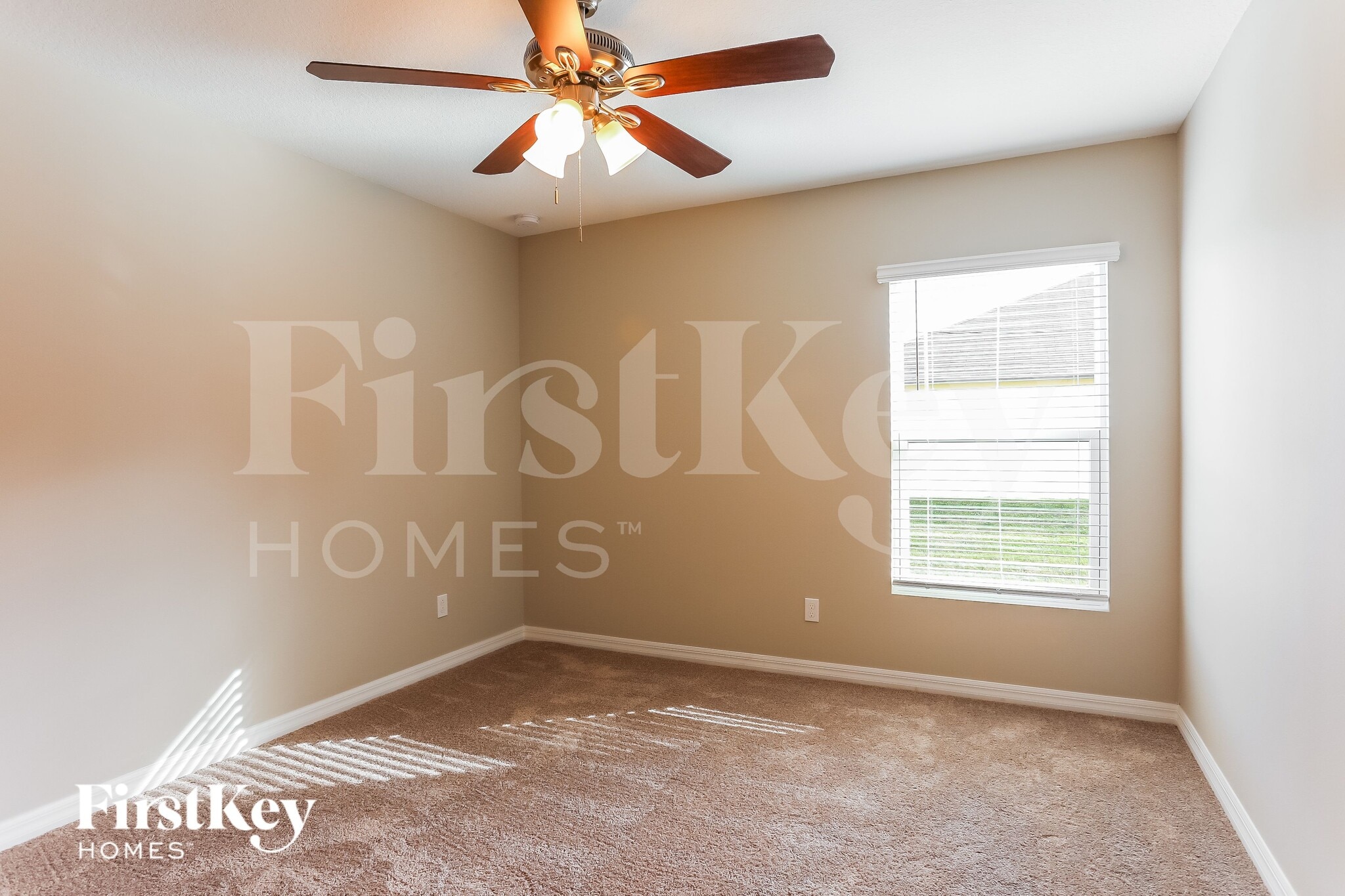 Building Photo - 1337 SW Goodman Ave