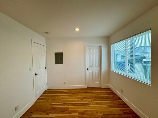 Building Photo - Large & Newly Constructed 1 bed 1 Bath Apartment for Rent In Los Alamitos!