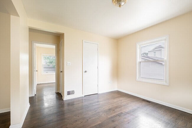 Building Photo - 12416 S Princeton Ave