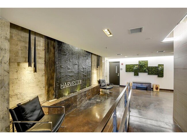 Building Photo - 618 N Washington Ave