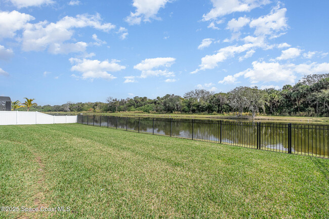 Building Photo - 284 Loymer Cir