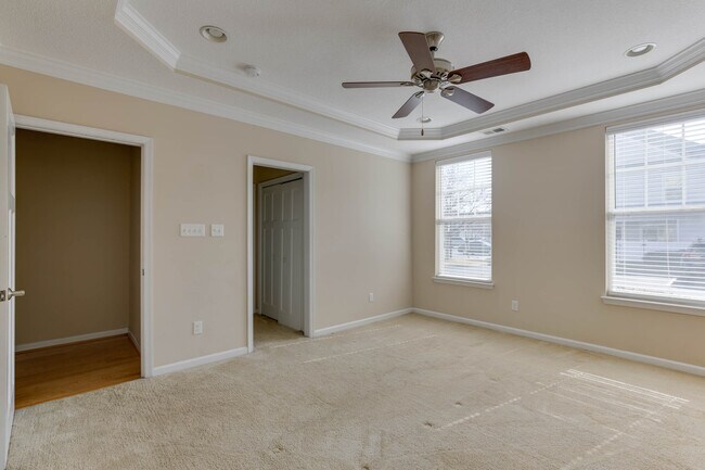 Building Photo - 4138 Seafarer Ave
