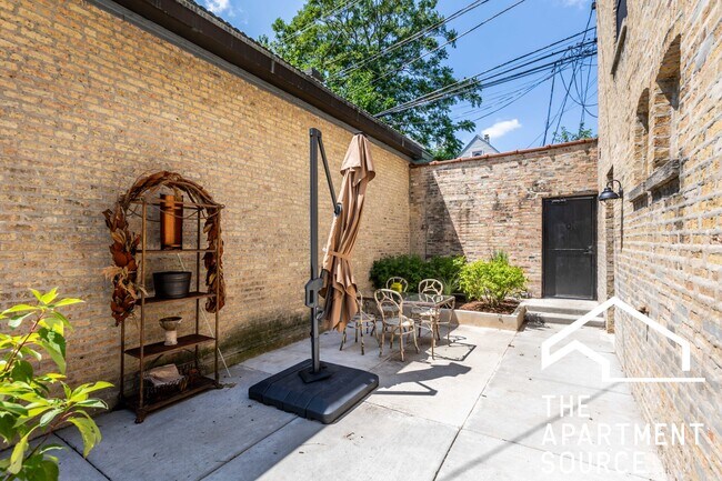 Building Photo - 2228 N Kedzie Blvd