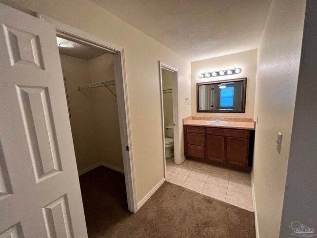 Building Photo - 9489 Sunnehanna Blvd