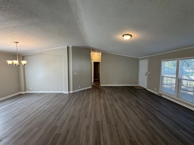 Building Photo - 236 Kue Pass