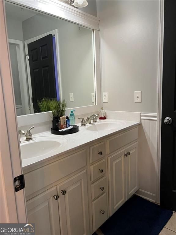 Building Photo - 203 Baywood Ln