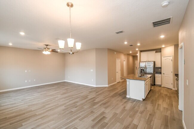 Building Photo - 7049 Bowers Creek Dr