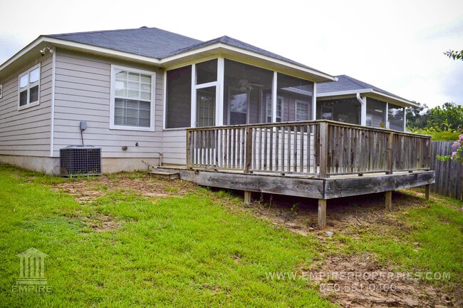 Building Photo - Stunning view from your private deck