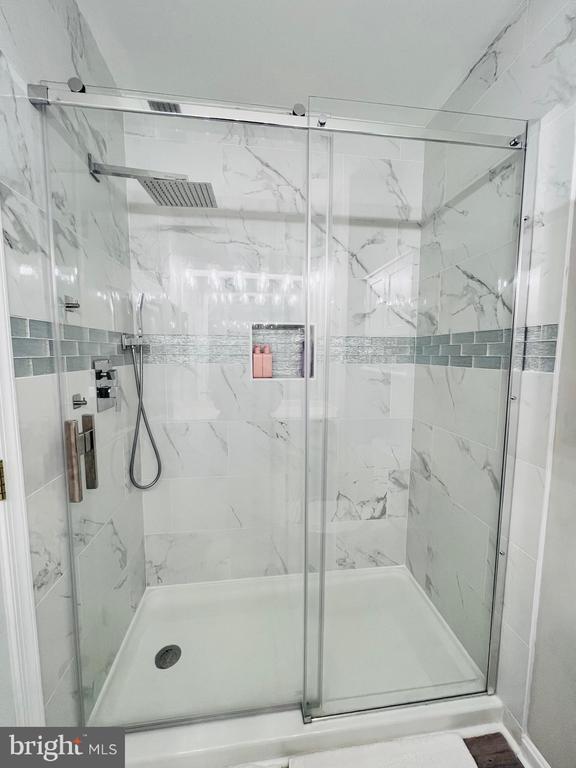 Building Photo - 46375 Pryor Square