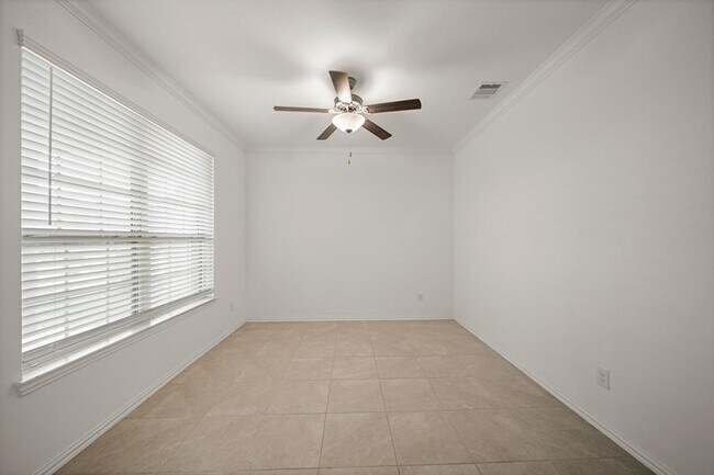 Building Photo - 1706 Country Air Ln