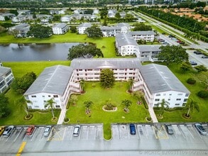 Building Photo - 96 Fanshaw C
