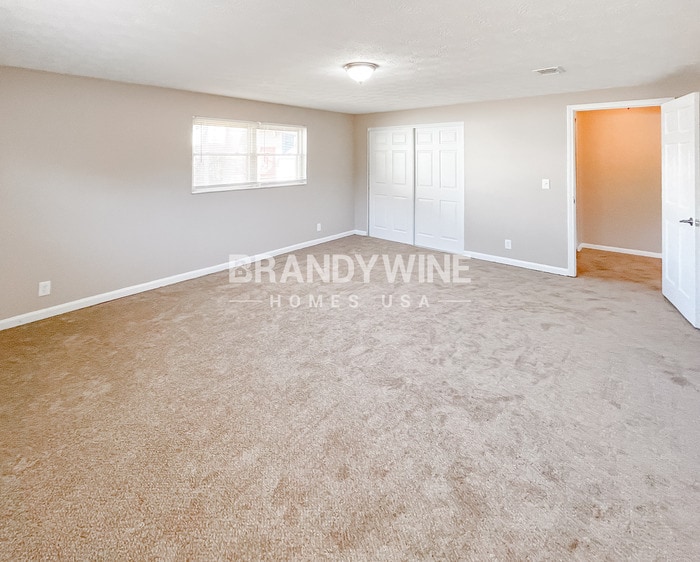 Building Photo - 7671 Vale Dr