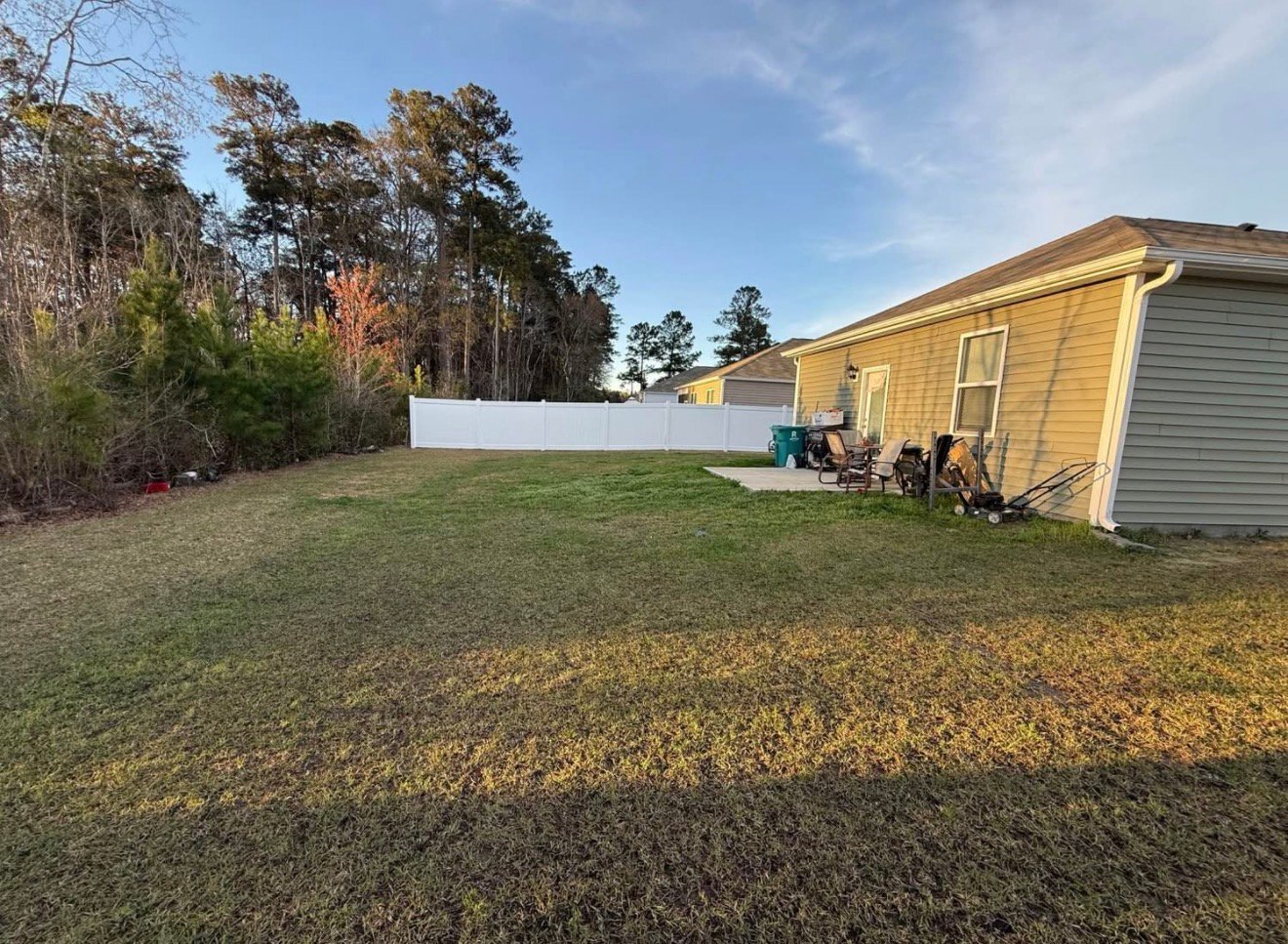 Building Photo - 170 Cassina Dr