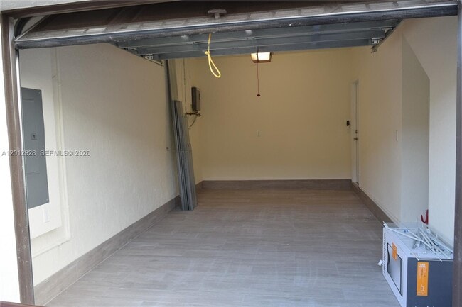 Building Photo - 3384 W 100th Terrace