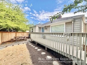 Building Photo - 3402 22nd Ave W