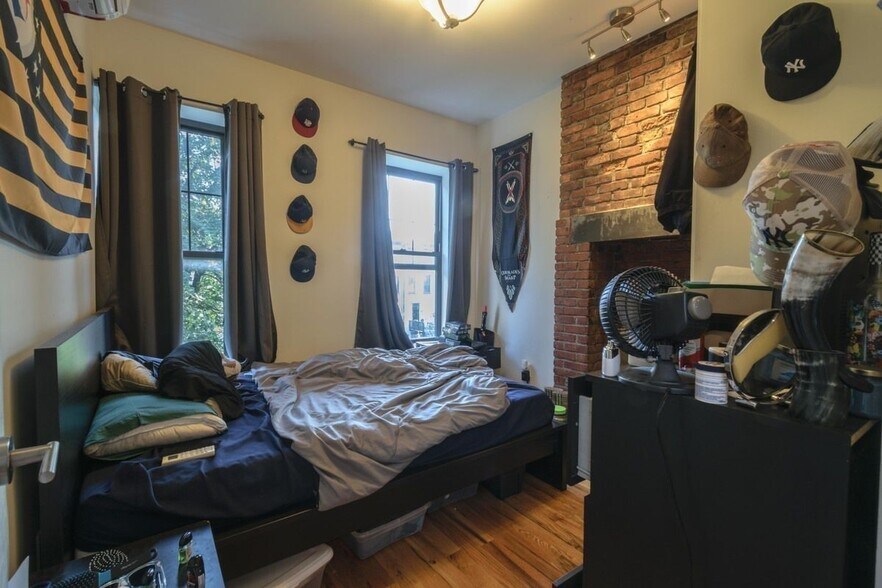 Building Photo - 1012 Fulton St