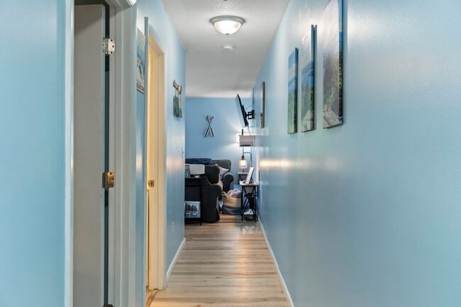 Building Photo - 131 Lake St