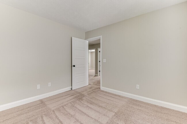 Building Photo - 2041 Limerick Ct