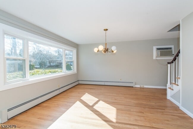 Building Photo - 78 Beechwood Ave