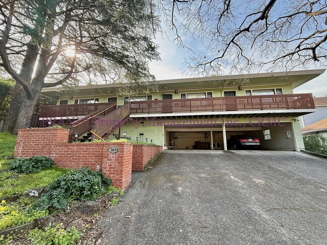 Primary Photo - Stylish Downtown Novato Apartment with Mod...