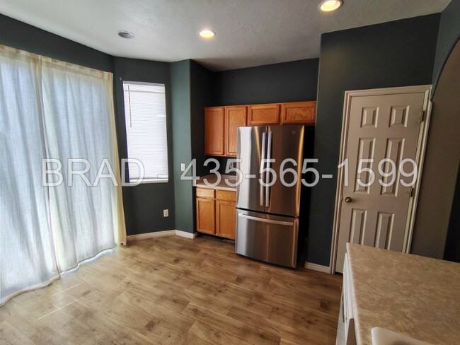 Building Photo - 6780 W 6780 S