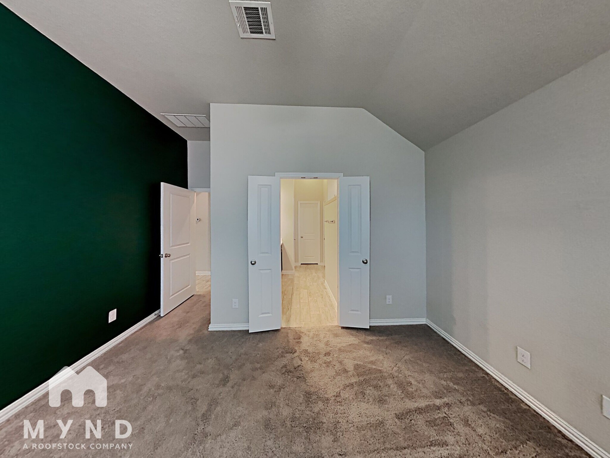 Building Photo - 15003 Gelding Hts