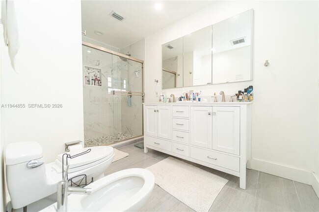 Building Photo - 9939 NW 47th Terrace