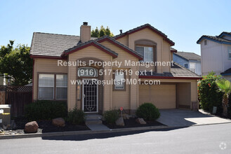 Building Photo - Great Elk Grove Home - Coming Soon!