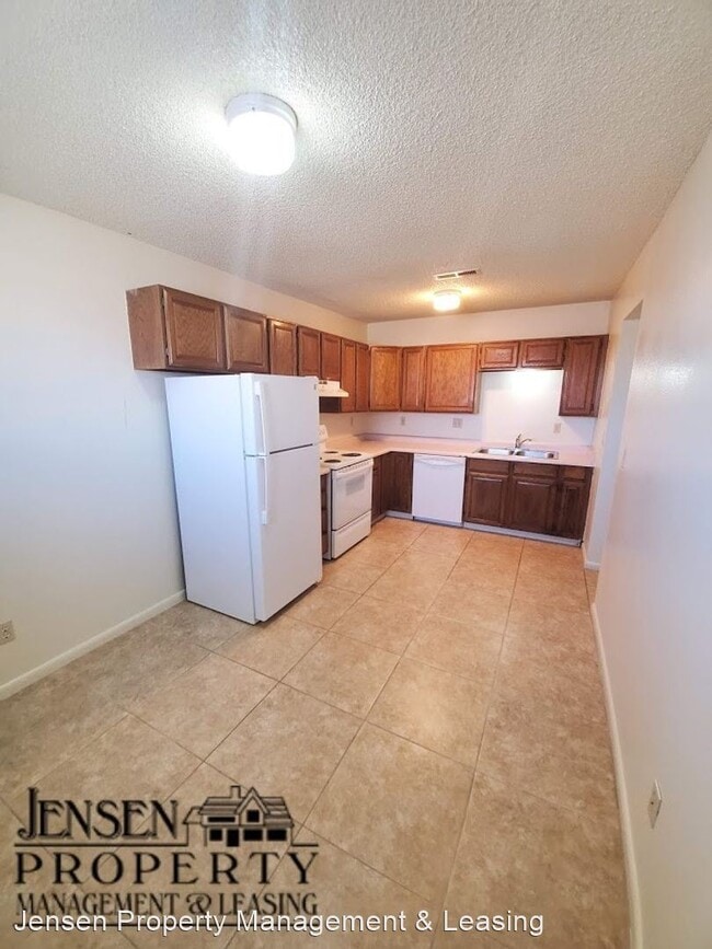 Building Photo - 545 S 900 E