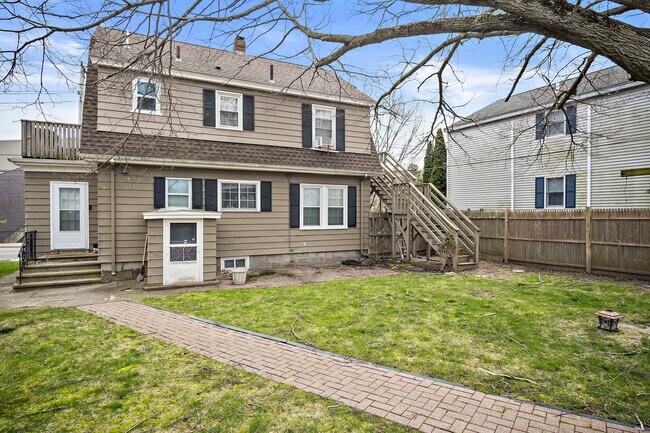 Building Photo - 226 Canal St