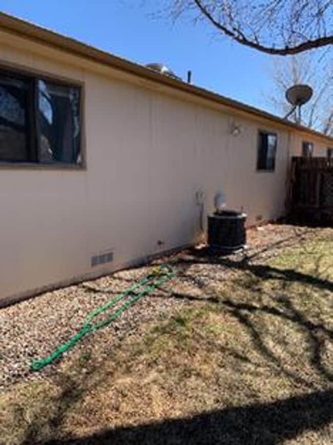 Building Photo - Great Duplex in Loveland