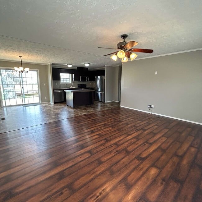 Building Photo - 2310 Beeker Rd