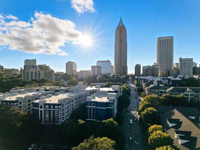 Building Photo - 590 James Maxwell Rd