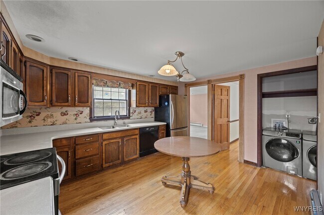 Building Photo - 80 Capen Blvd