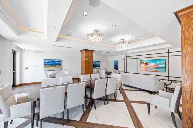 Building Photo - 6075 Pelican Bay Blvd